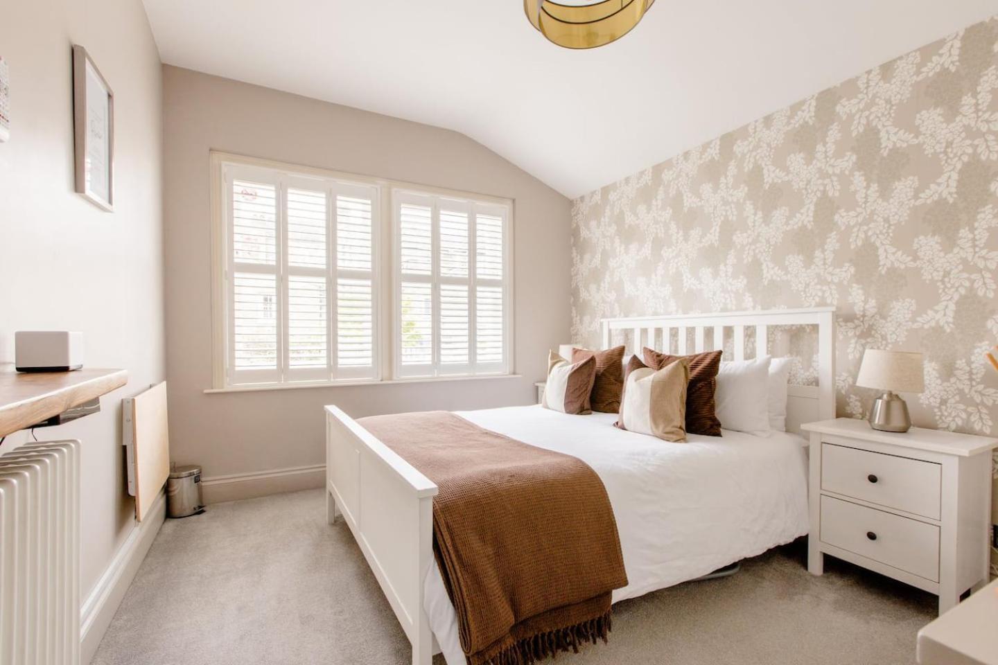 Luxury King-Bed Ensuite With Tranquil Garden Views Londra Esterno foto